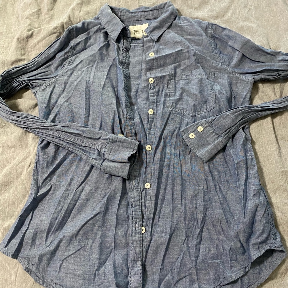 Forever 21 chambray button up shirt